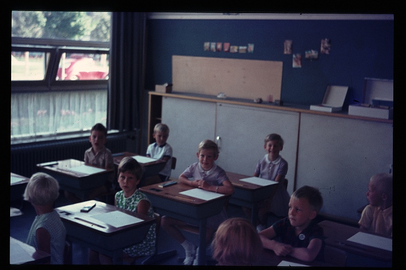 01.Delft aug 1969 Brigitte,Marion.JPG